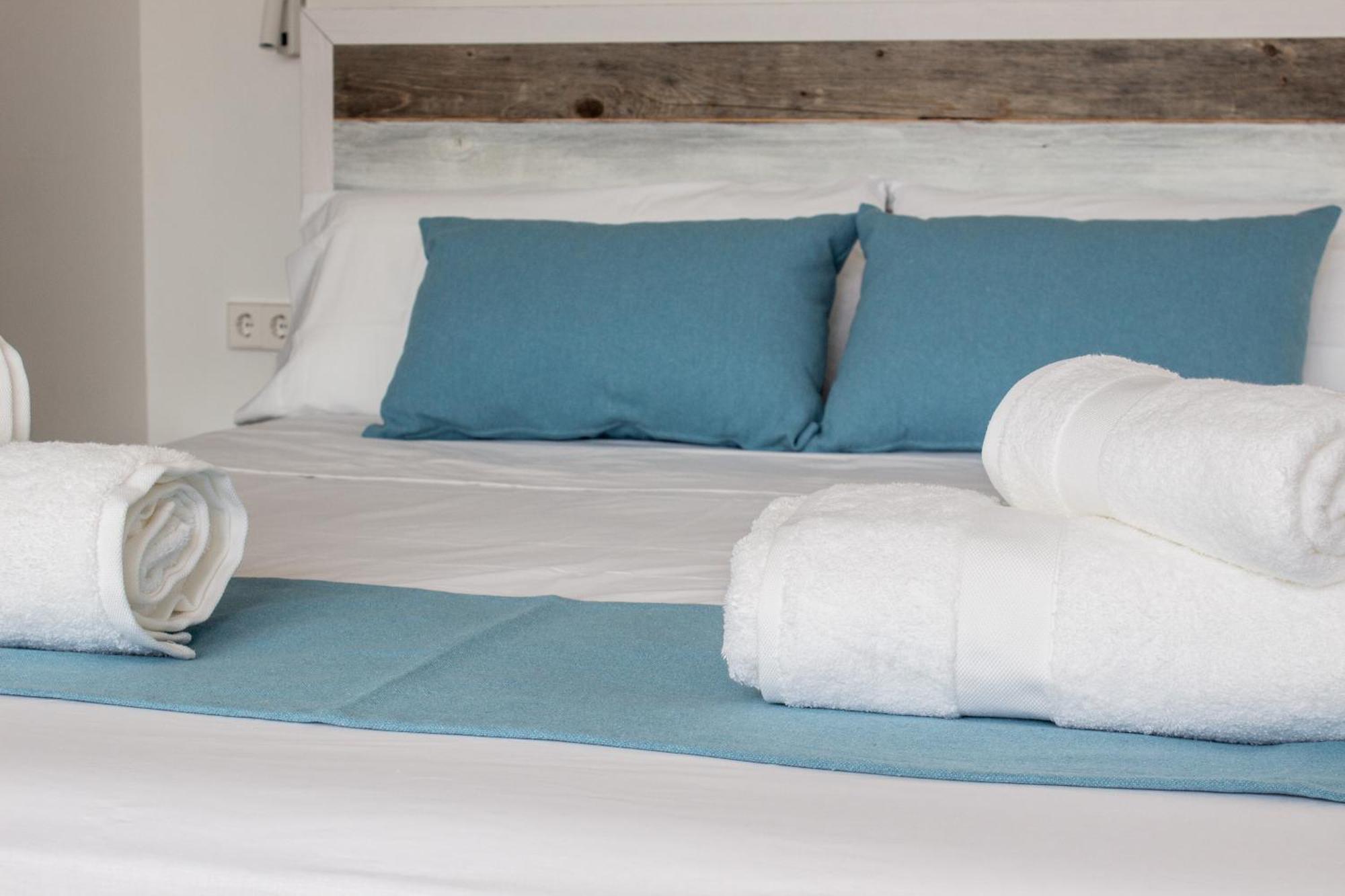 Hotel Boutique Es Blau Cadaques Luaran gambar