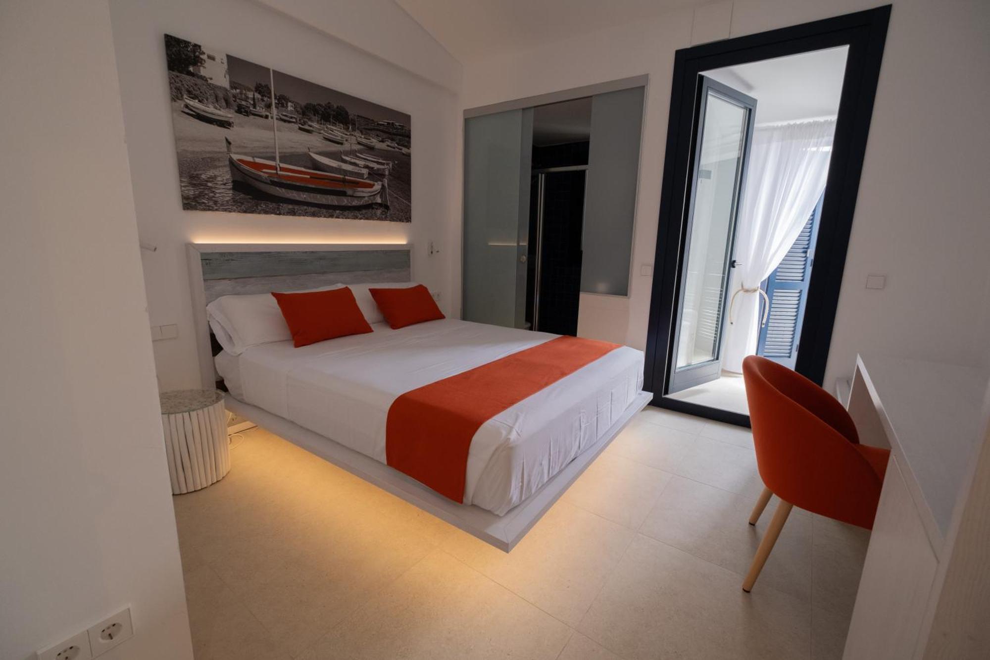 Hotel Boutique Es Blau Cadaques Luaran gambar