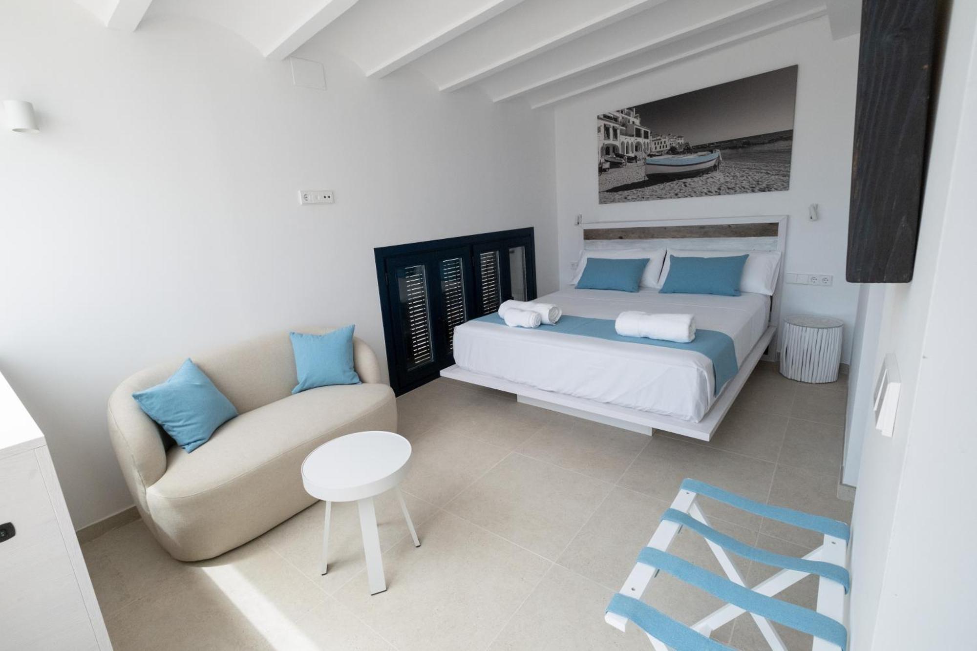 Hotel Boutique Es Blau Cadaques Luaran gambar