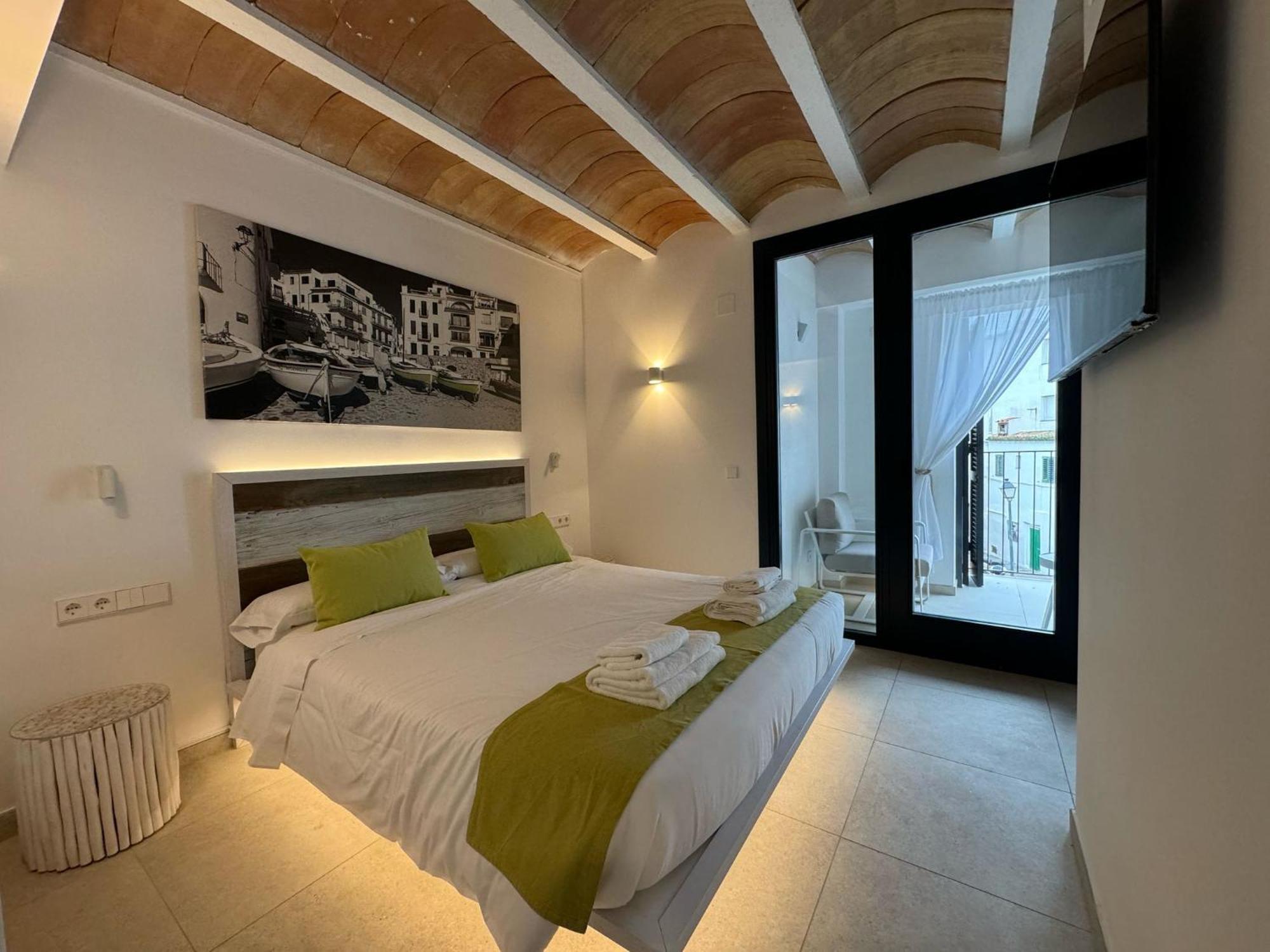 Hotel Boutique Es Blau Cadaques Luaran gambar